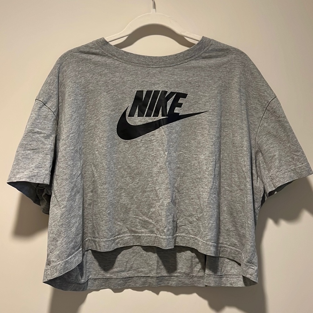 Nike Crop Top